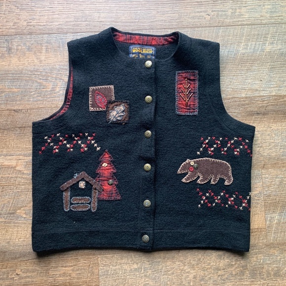 Vintage John Rich & Bros.  Woolrich Wool Vest with bear, cabin, buffalo plaid SM - Picture 1 of 7